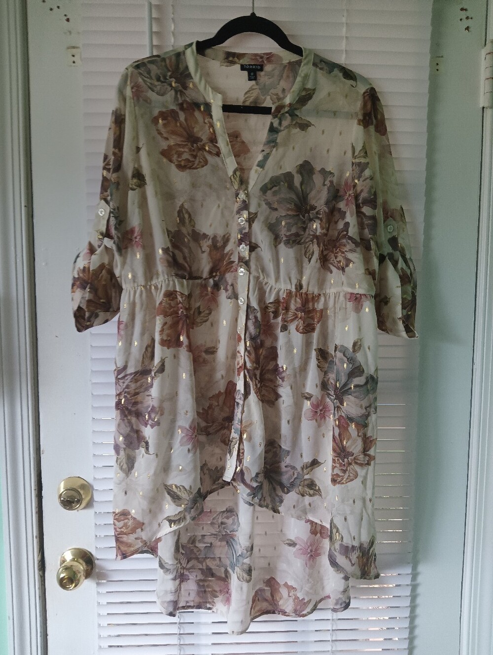 Torrid Ivory Floral sheer Hi-Lo Babydoll Tunic
